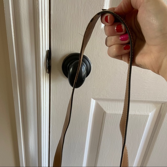 Relic Faux Leather Flower Print Crossbody Purse - Picture 4 of 8